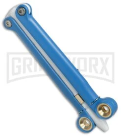 BaliYo By Spyderco Butterfly Pen Flipper Blue/White 10 BaliYo By Spyderco Butterfly Pen Flipper Blue/White -Kershaw Store BaliYo by Spyderco Butterfly Pen Fisher Space Pen blue white USA Made BHQ 82799 er side large