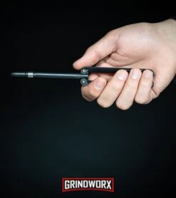 BaliYo By Spyderco Butterfly Pen Flipper Orange/Blue -Kershaw Store BaliYo by Spyderco Pen Butterfly Flipper Black BHQ 4501 kp in hand web large 2